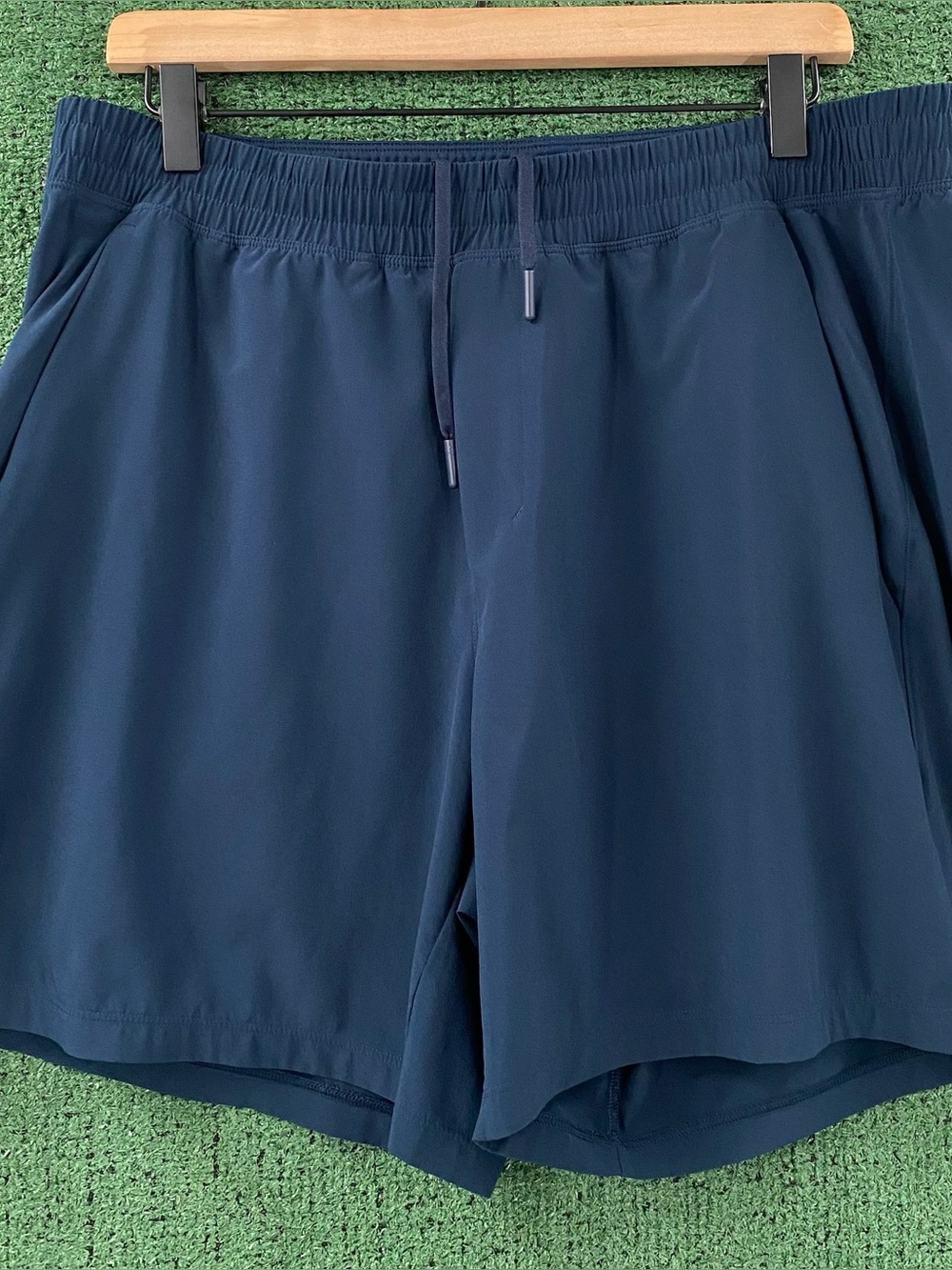 Lululemon Pace Breaker Linerless True Navy Blue Shorts Men’s Size XL